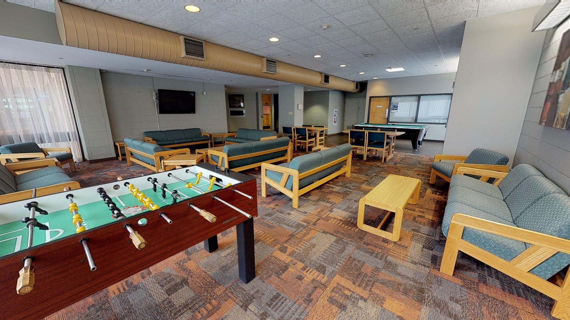 Brodhead Ground Lounge