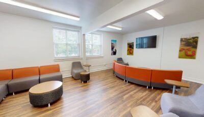 Roberts Lounge